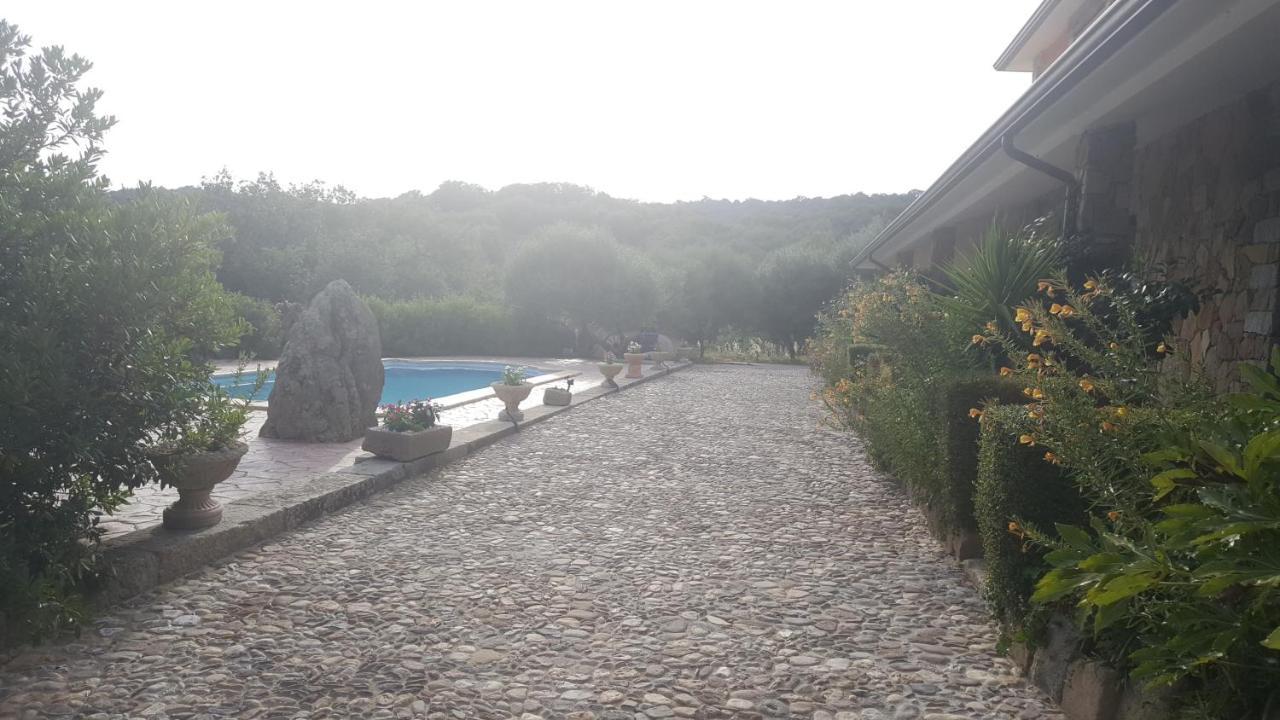 B&B Casa Vacanza Centro Sardegna Sorgono Bagian luar foto