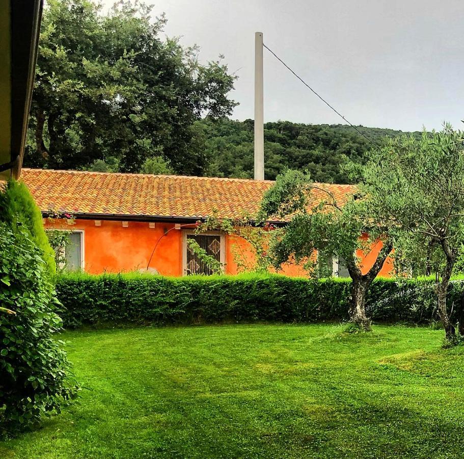 B&B Casa Vacanza Centro Sardegna Sorgono Bagian luar foto