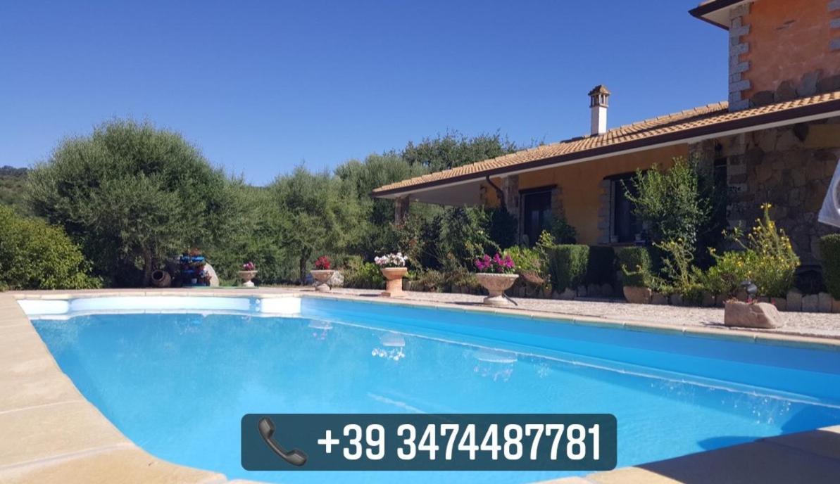 B&B Casa Vacanza Centro Sardegna Sorgono Bagian luar foto